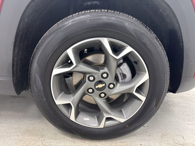 Used 2024 Chevrolet Trax LT FWD image 30