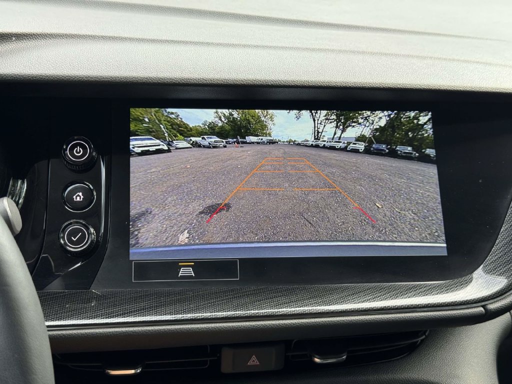 Used 2023 Buick Envision Essence AWD/4WD image 18