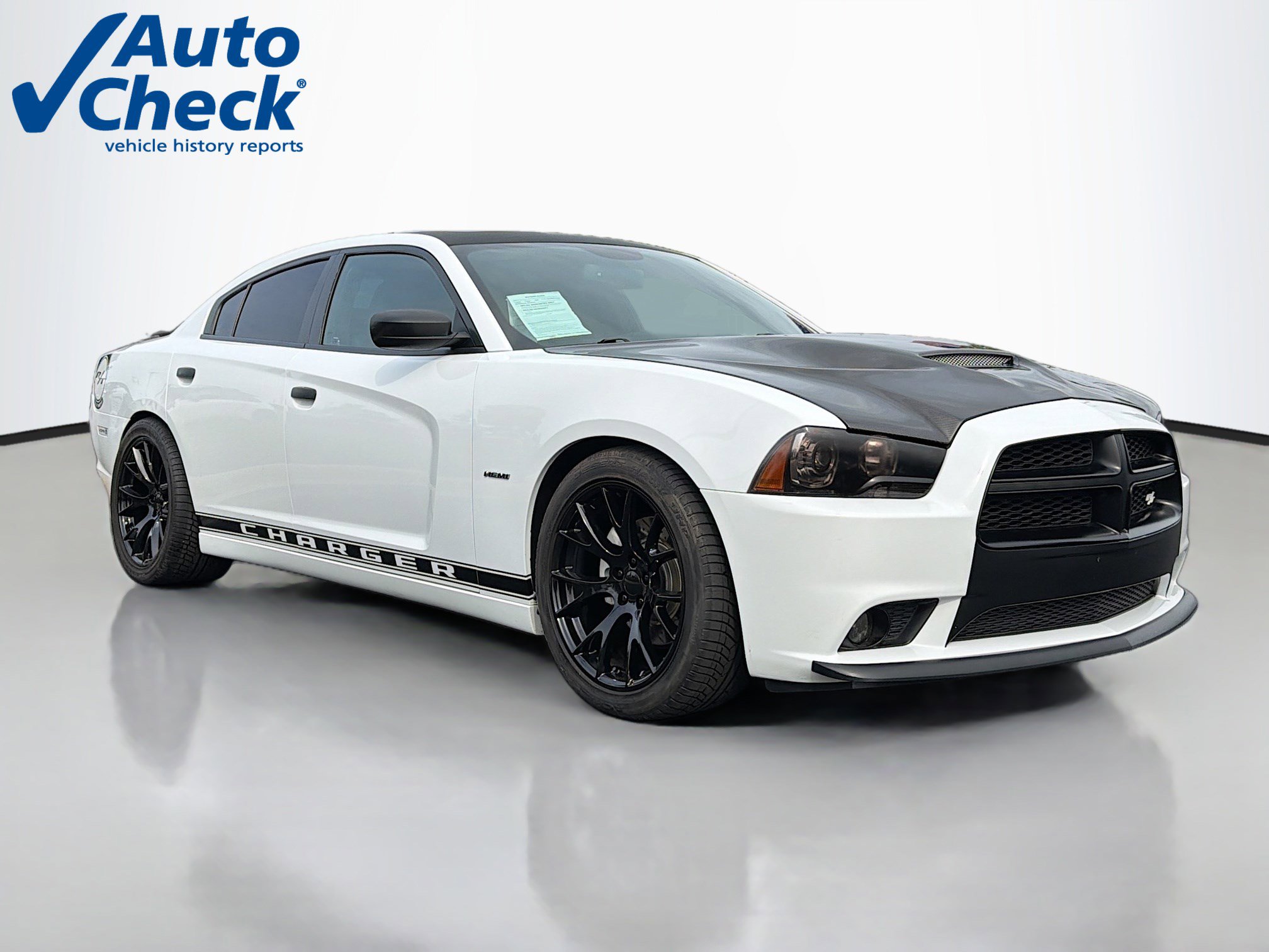Used 2014 Dodge Charger R/T RWD image 1