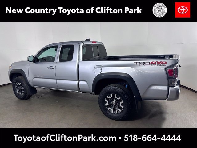 Used 2022 Toyota Tacoma TRD Off-Road w/ TRD Premium Off Road Package AWD/4WD image 5