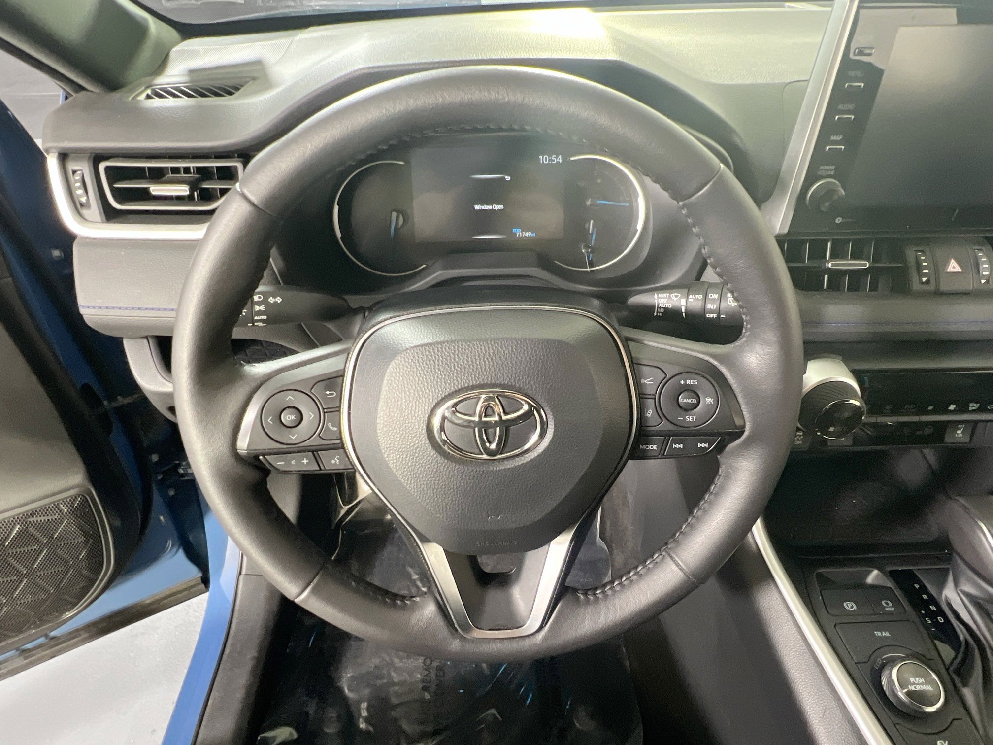 Used 2022 Toyota RAV4 XSE w/ XSE Grade Weather Package AWD/4WD image 11
