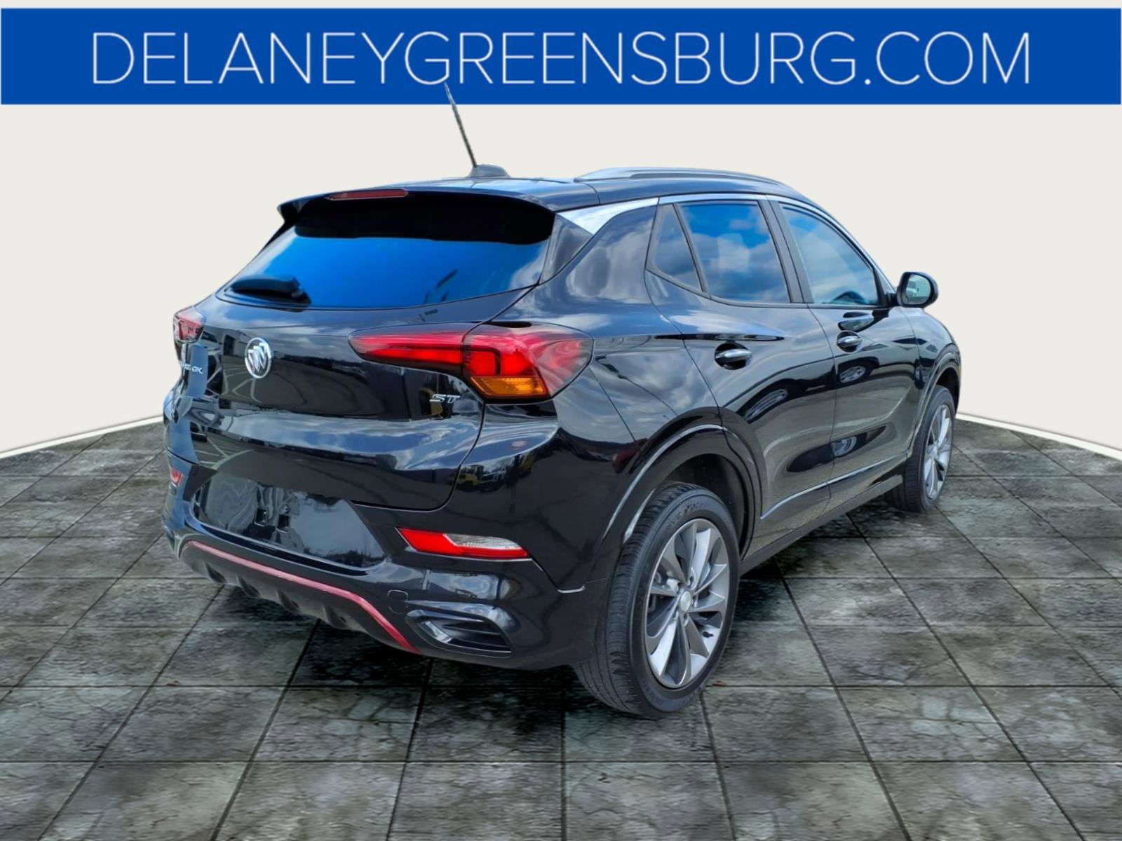 Used 2021 Buick Encore GX Select w/ Sport Touring Package AWD/4WD image 3