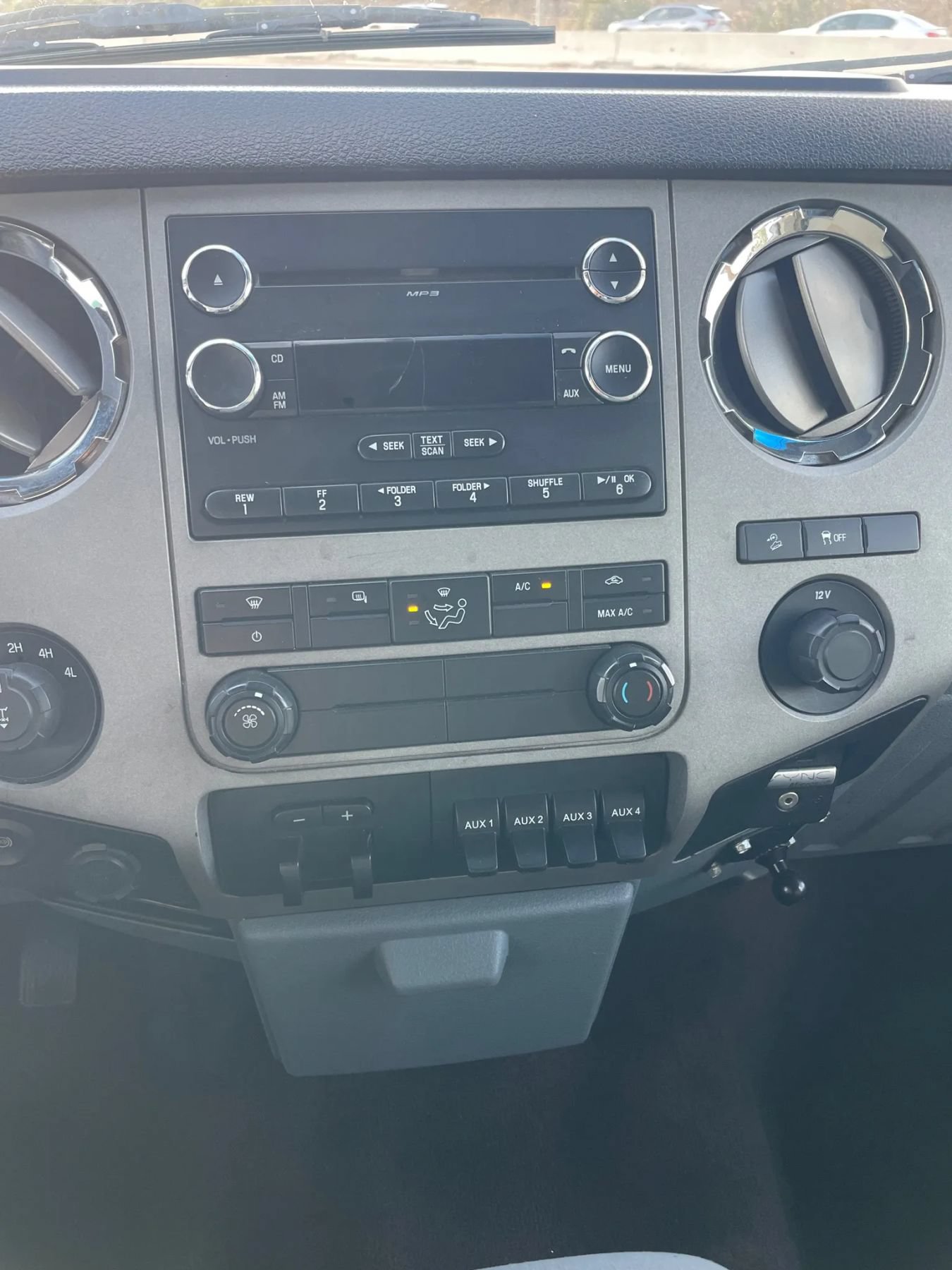 Used 2015 Ford F350 XLT w/ XLT Value Package AWD/4WD image 27