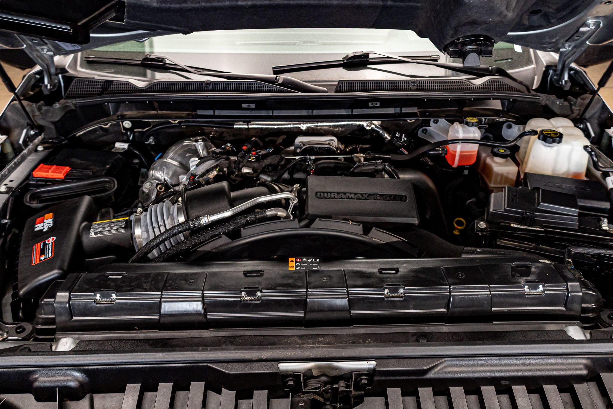 Used 2025 GMC Sierra 2500 AT4X image 32