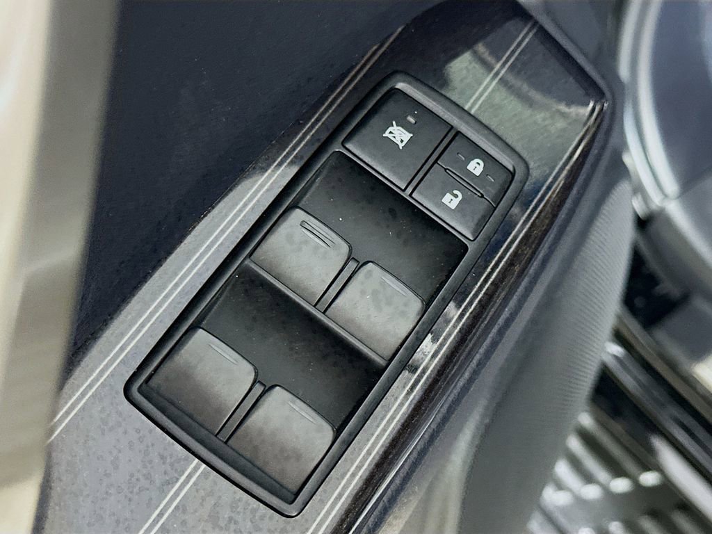 Used 2021 Lexus GX 460 Premium w/ Premium Package AWD/4WD image 21