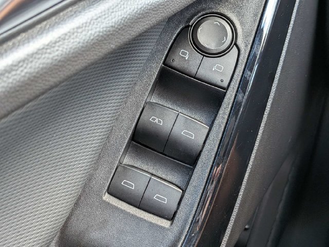 Used 2025 Chevrolet Equinox LT w/ Convenience Package II FWD image 27