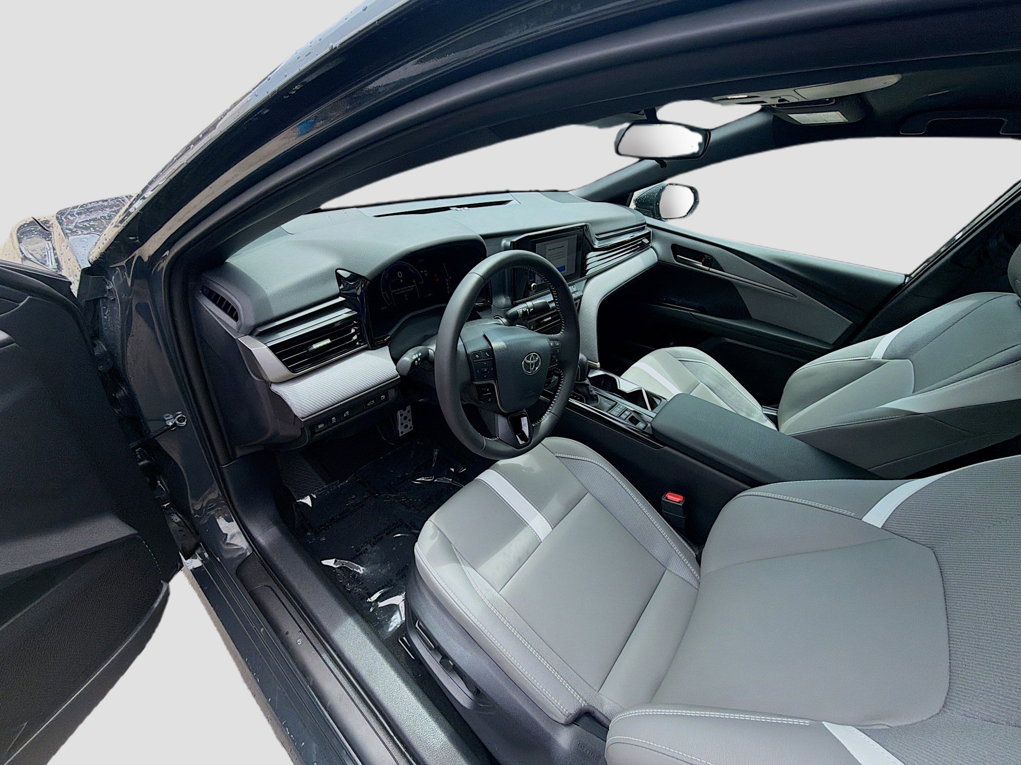 Used 2026 Toyota Camry SE FWD image 9