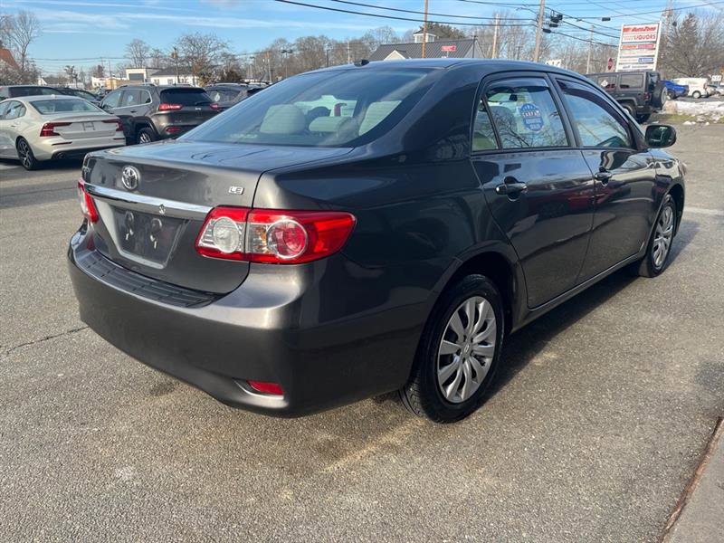 Used 2012 Toyota Corolla image 3