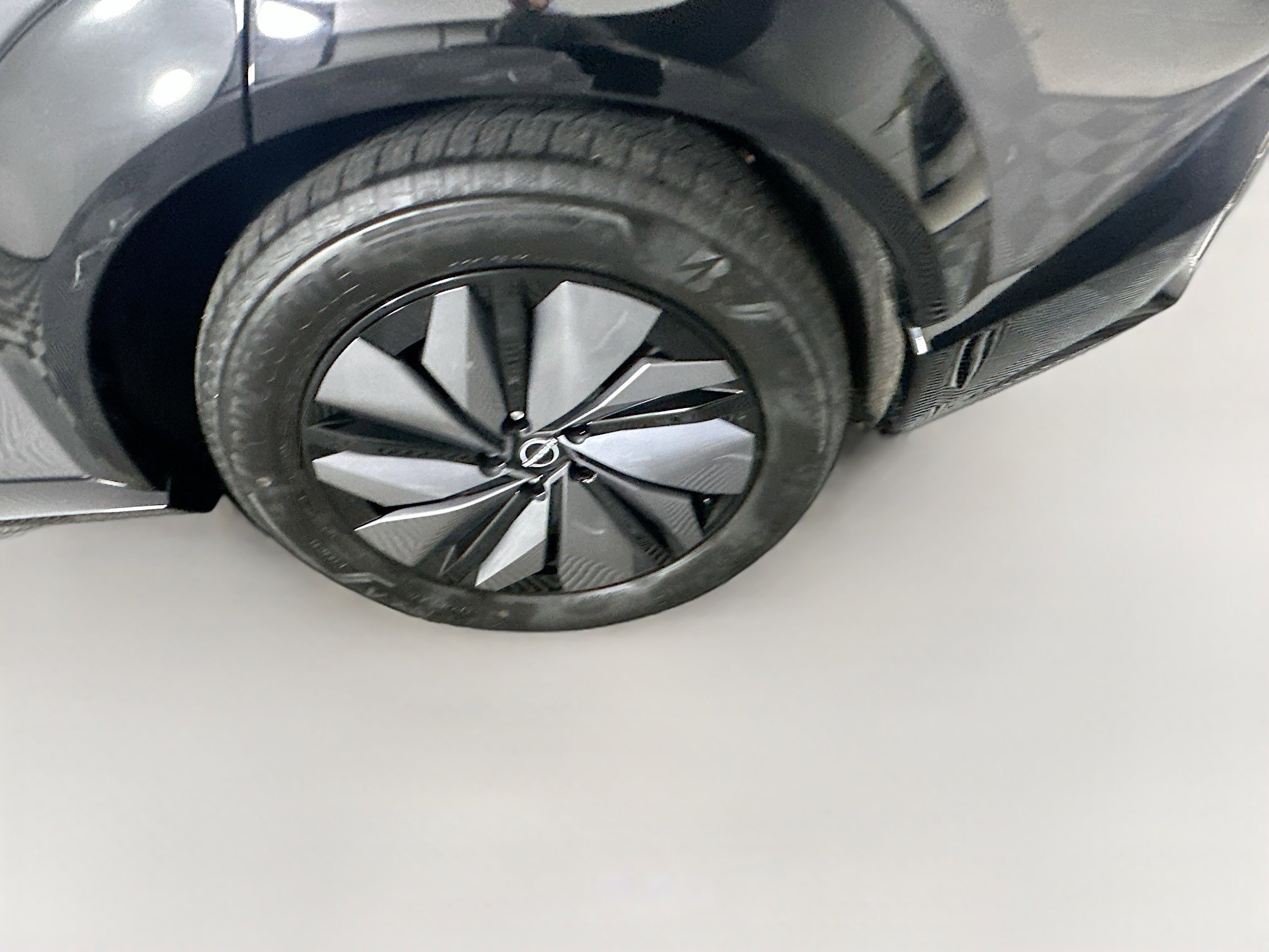 Used 2023 Nissan Ariya AWD image 11