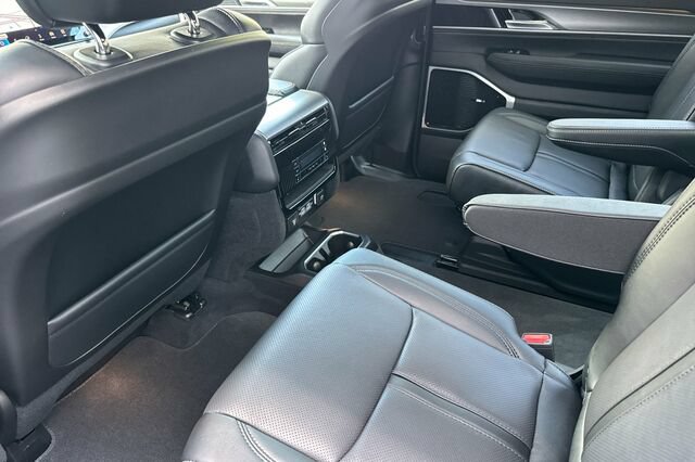 New 2026 Jeep Grand Wagoneer Limited AWD/4WD image 9