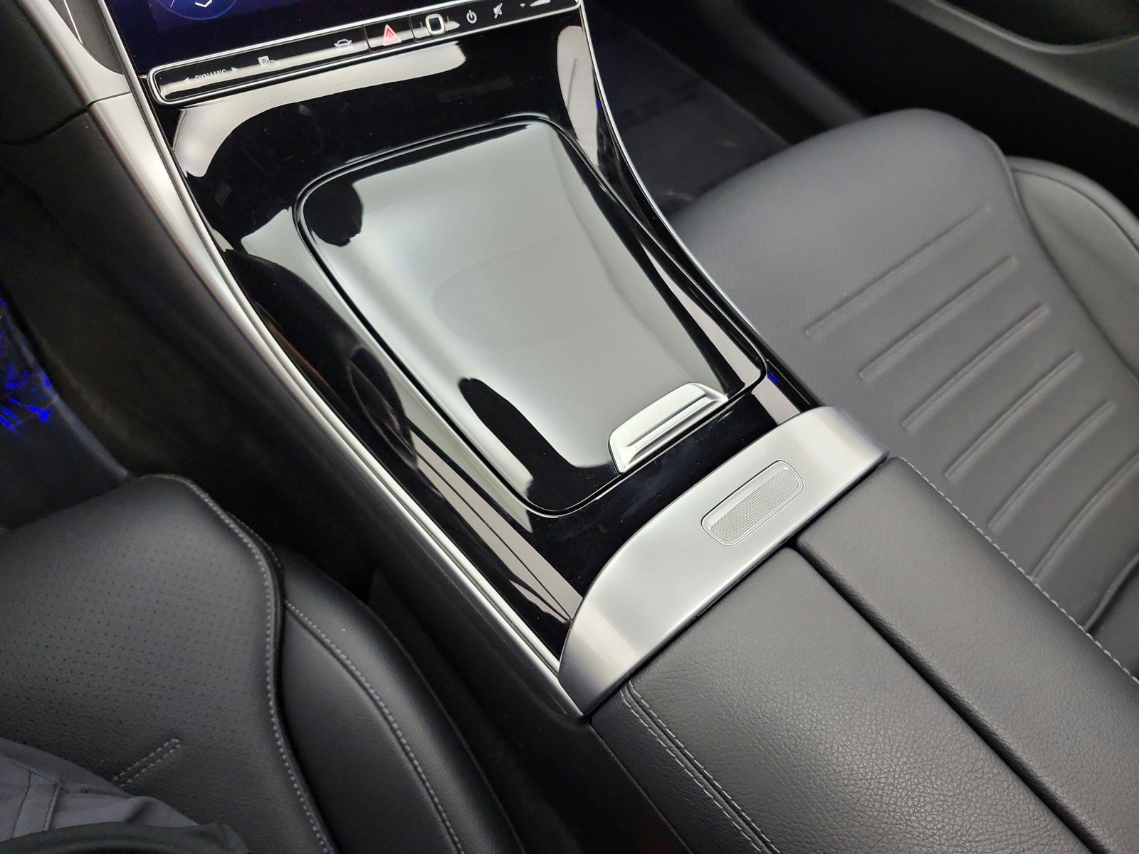 Used 2024 Mercedes-Benz C 300 Sedan image 13