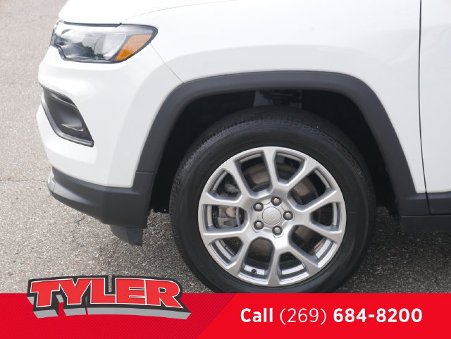 Certified 2023 Jeep Compass Latitude AWD/4WD image 42