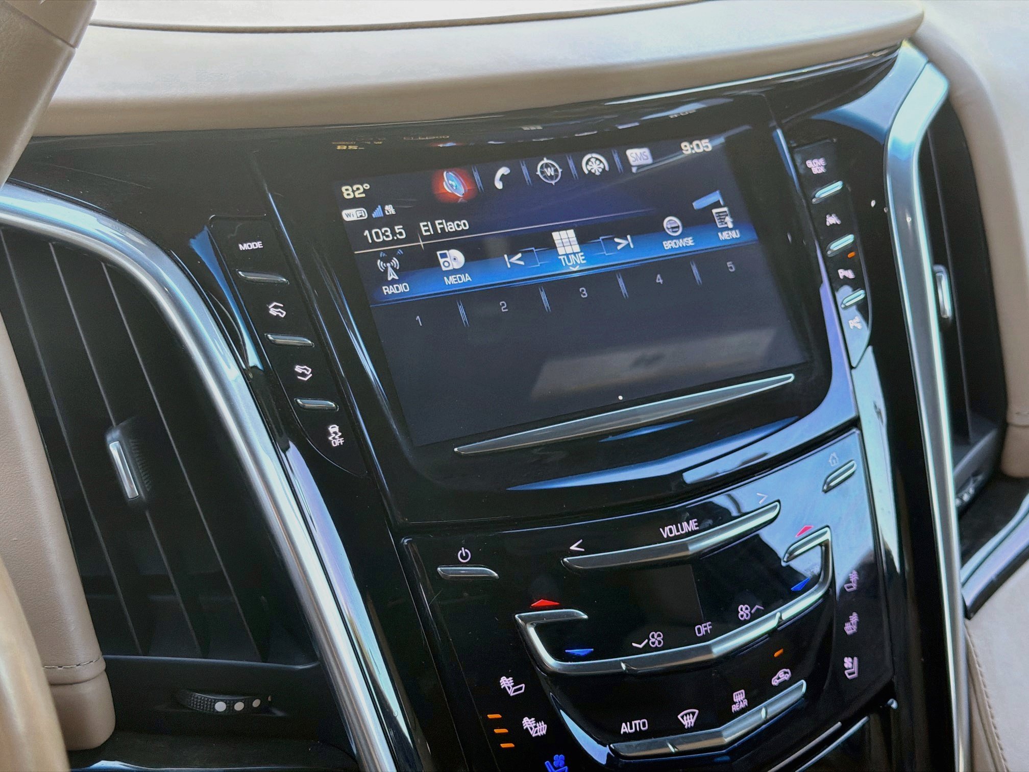 Used 2019 Cadillac Escalade ESV Platinum AWD/4WD image 15