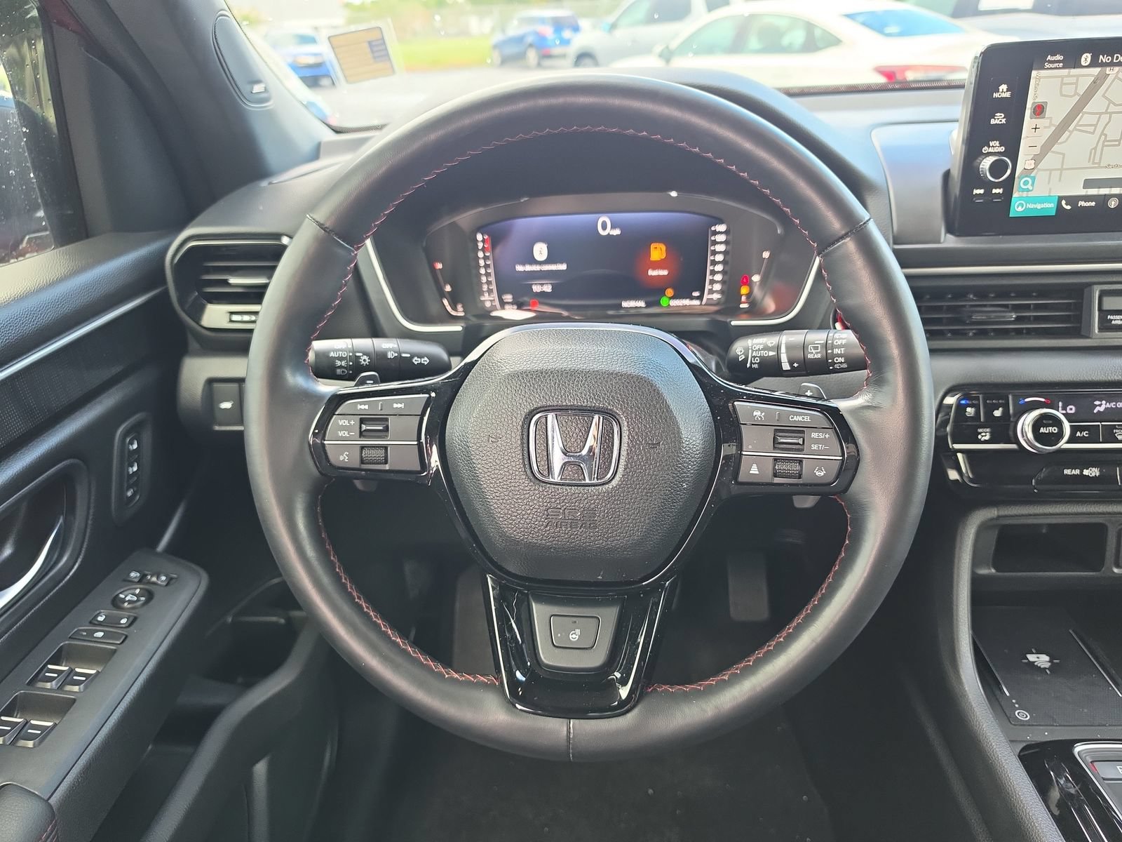 Certified 2025 Honda Pilot Black Edition image 10