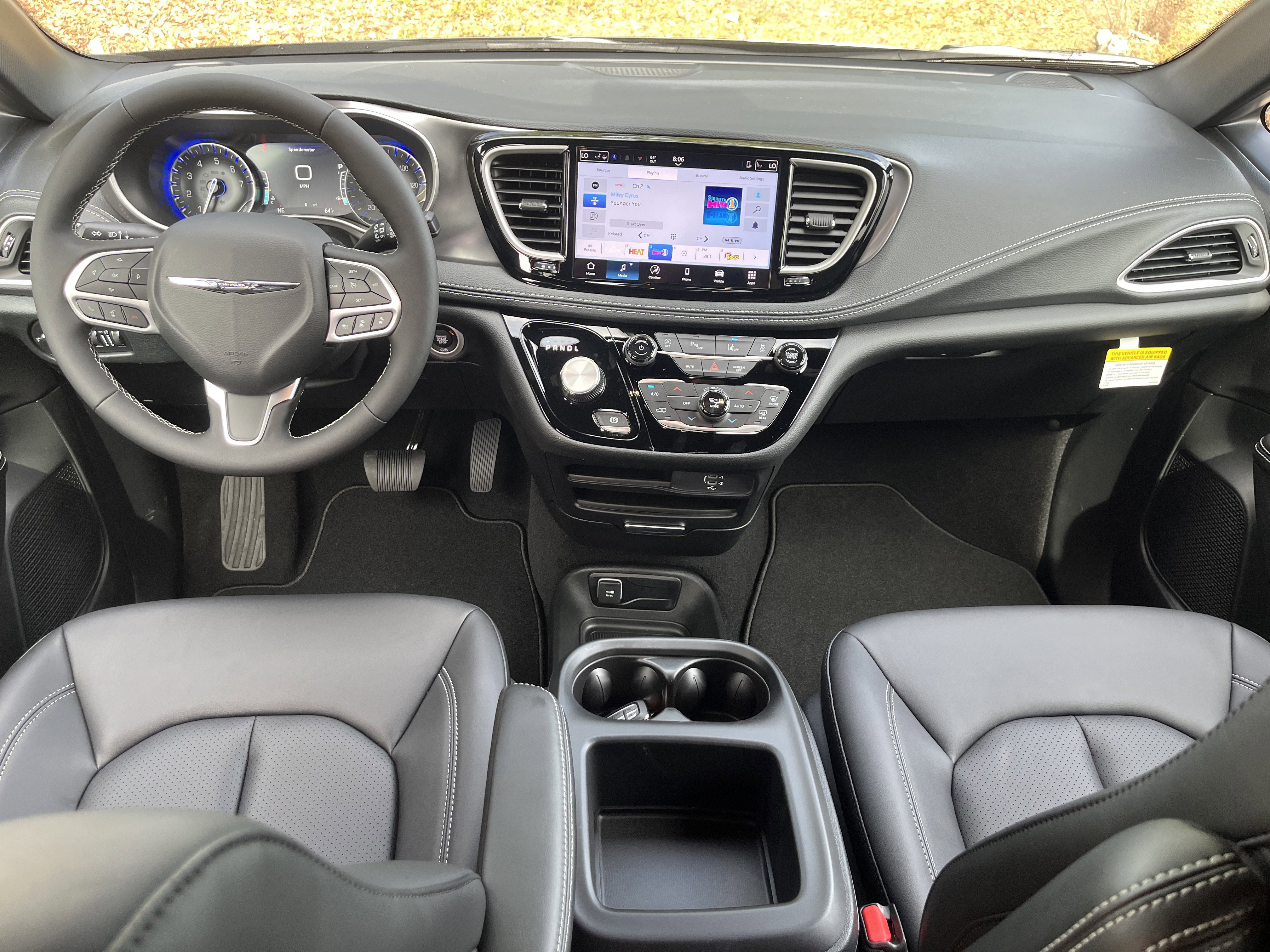 New 2026 Chrysler Pacifica Select image 12