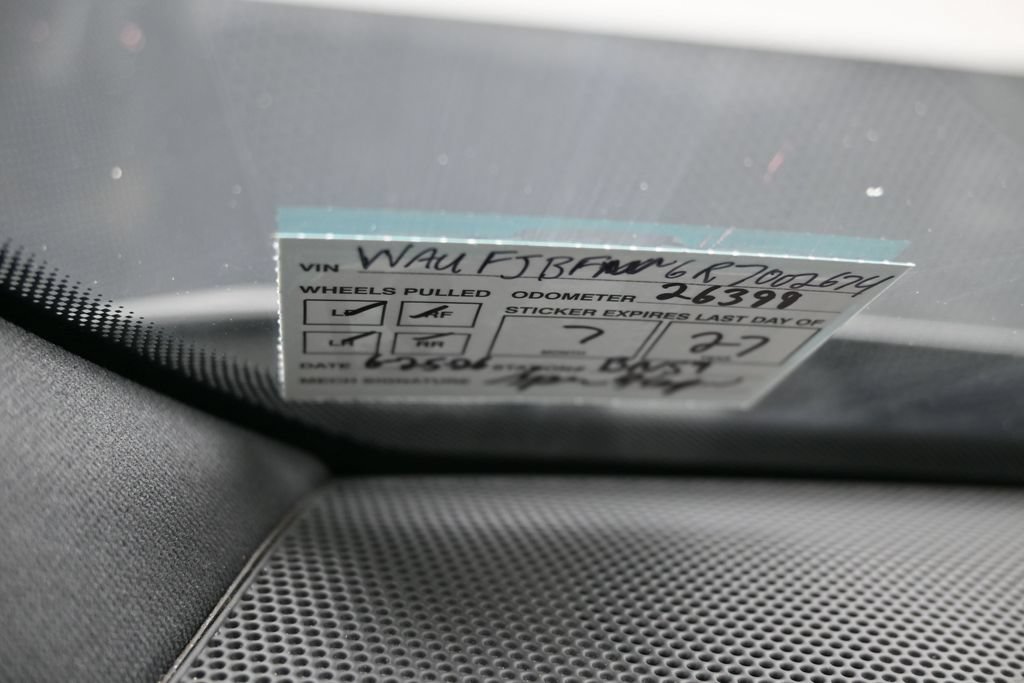 Used 2024 Audi e-tron GT Premium Plus AWD/4WD image 8