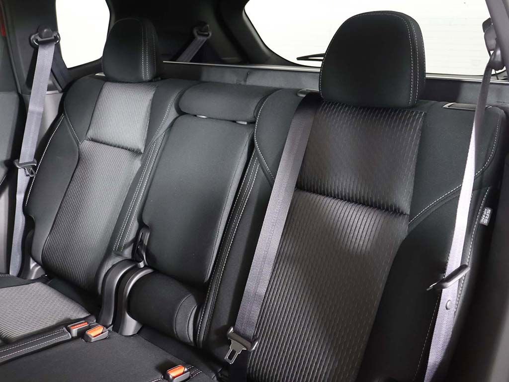 New 2026 Mitsubishi Outlander ES FWD image 31