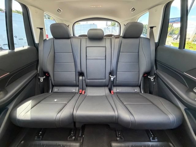 Certified 2026 Mercedes-Benz GLS 450 4MATIC image 17