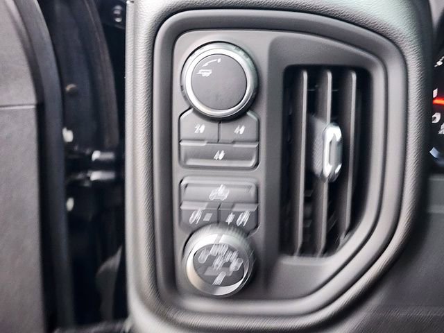 Used 2020 Chevrolet Silverado 2500 Custom w/ Custom Value Package image 26