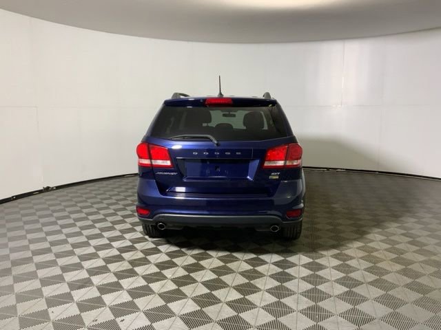 Used 2017 Dodge Journey SXT w/ Comfort/Convenience Group image 8