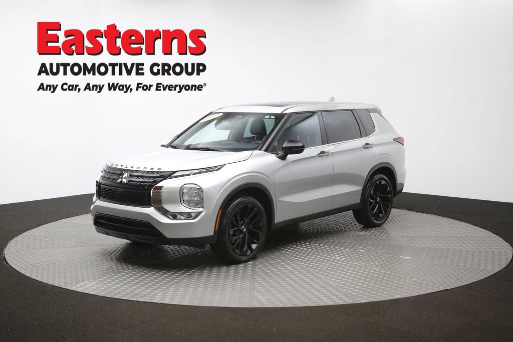 Used 2022 Mitsubishi Outlander SE FWD image 55