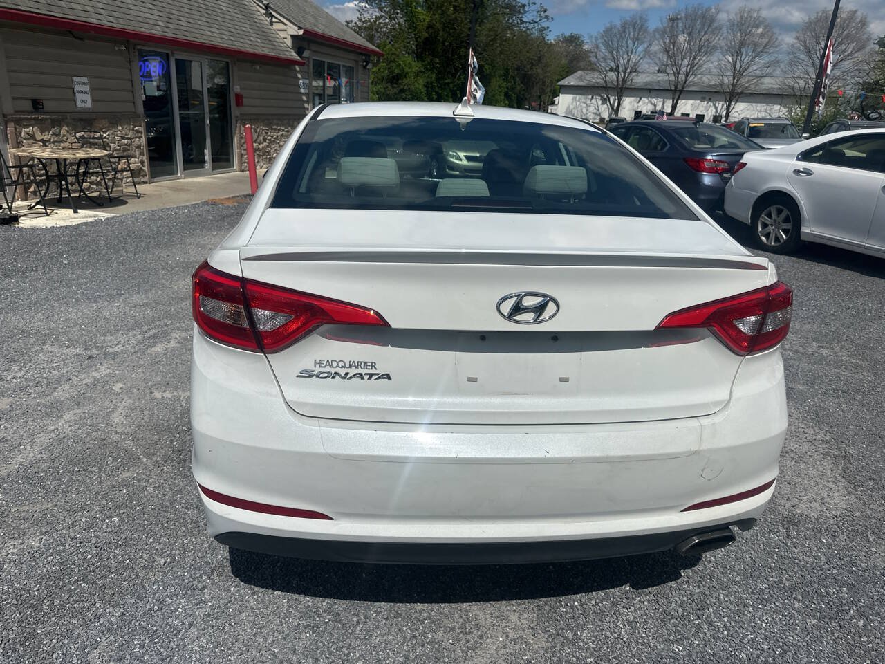 Used 2016 Hyundai Sonata SE FWD image 4