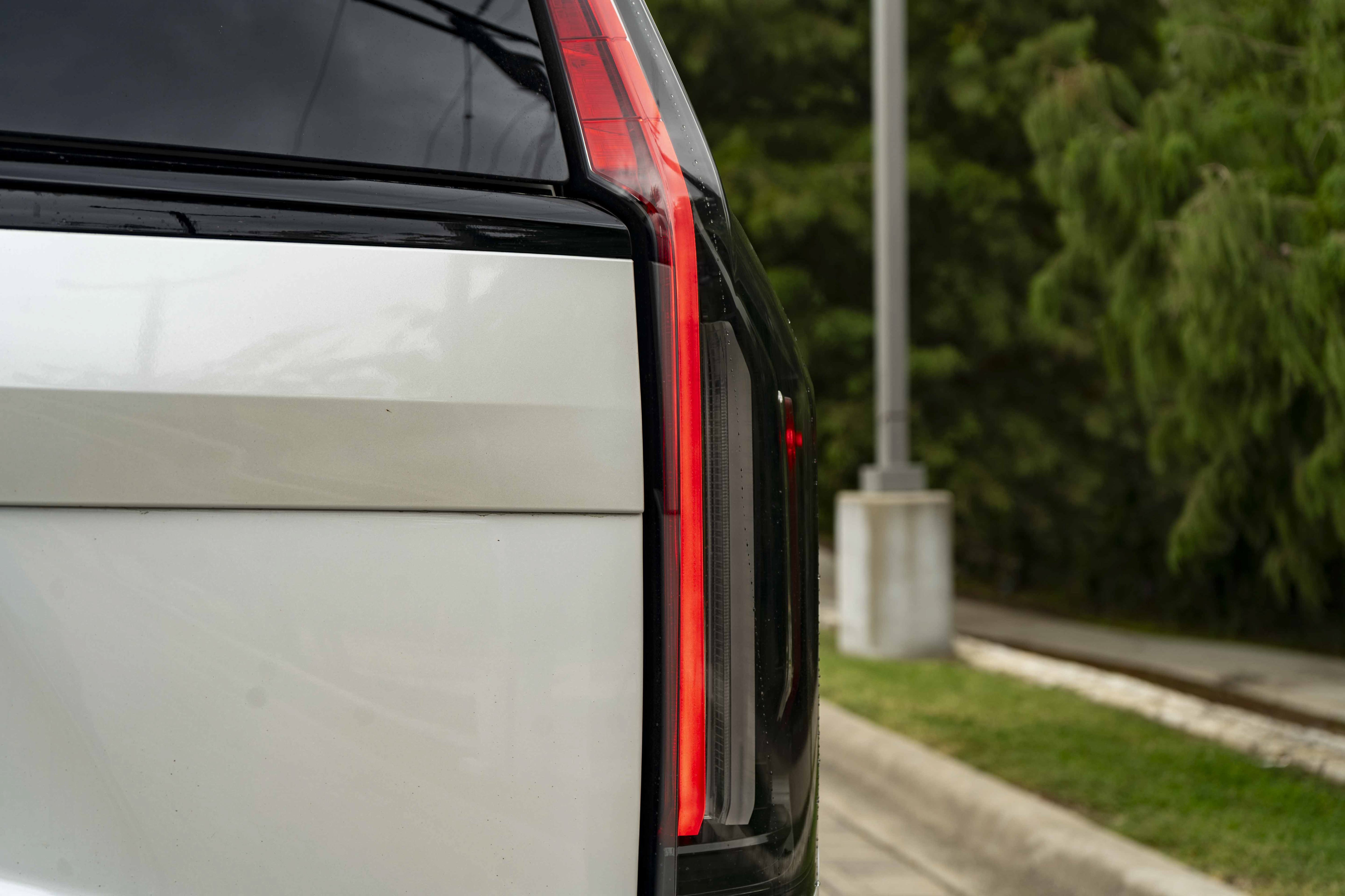 Used 2024 Cadillac Escalade Sport Platinum AWD/4WD image 12