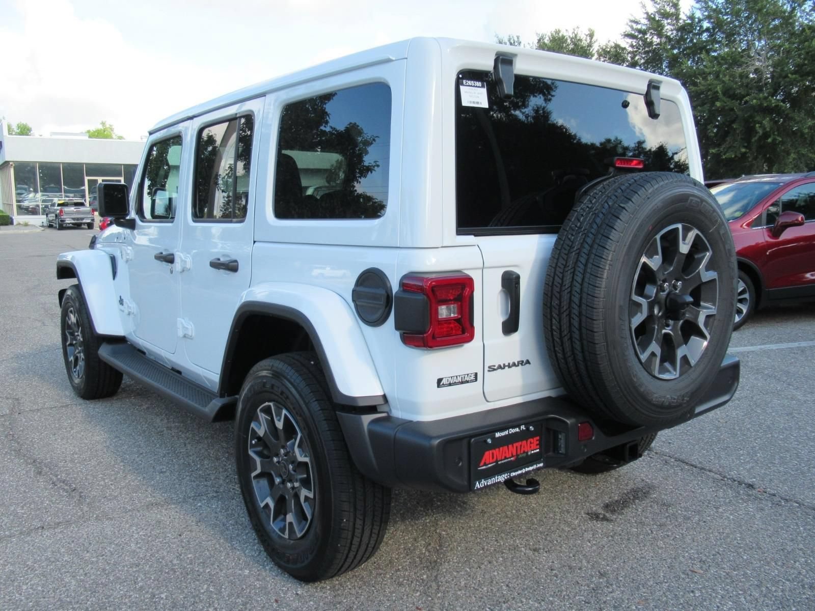 New 2026 Jeep Wrangler Unlimited Sahara AWD/4WD image 5