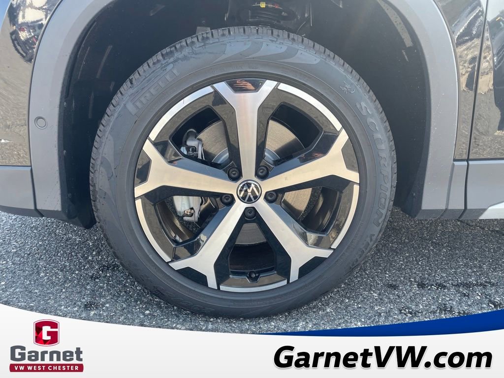 New 2026 Volkswagen Tiguan SE image 17