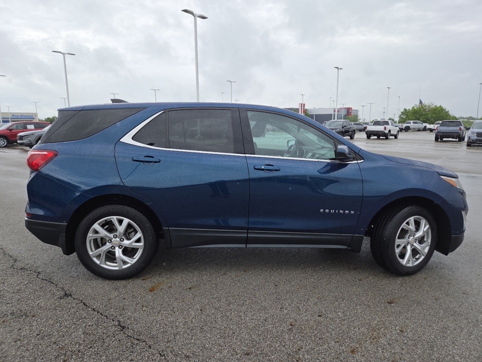Used 2020 Chevrolet Equinox LT FWD image 17