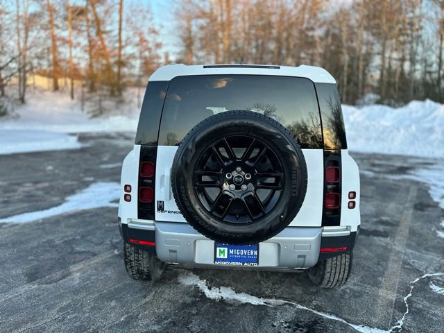 Used 2025 Land Rover Defender 110 S image 7