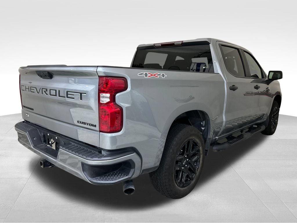 Used 2025 Chevrolet Silverado 1500 Custom w/ Turbomax Blackout Package AWD/4WD image 6