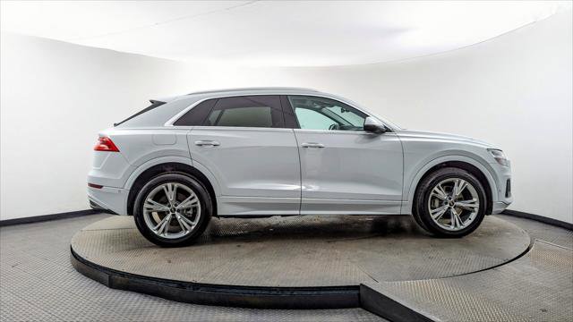 Used 2022 Audi Q8 Premium w/ Convenience Package image 9