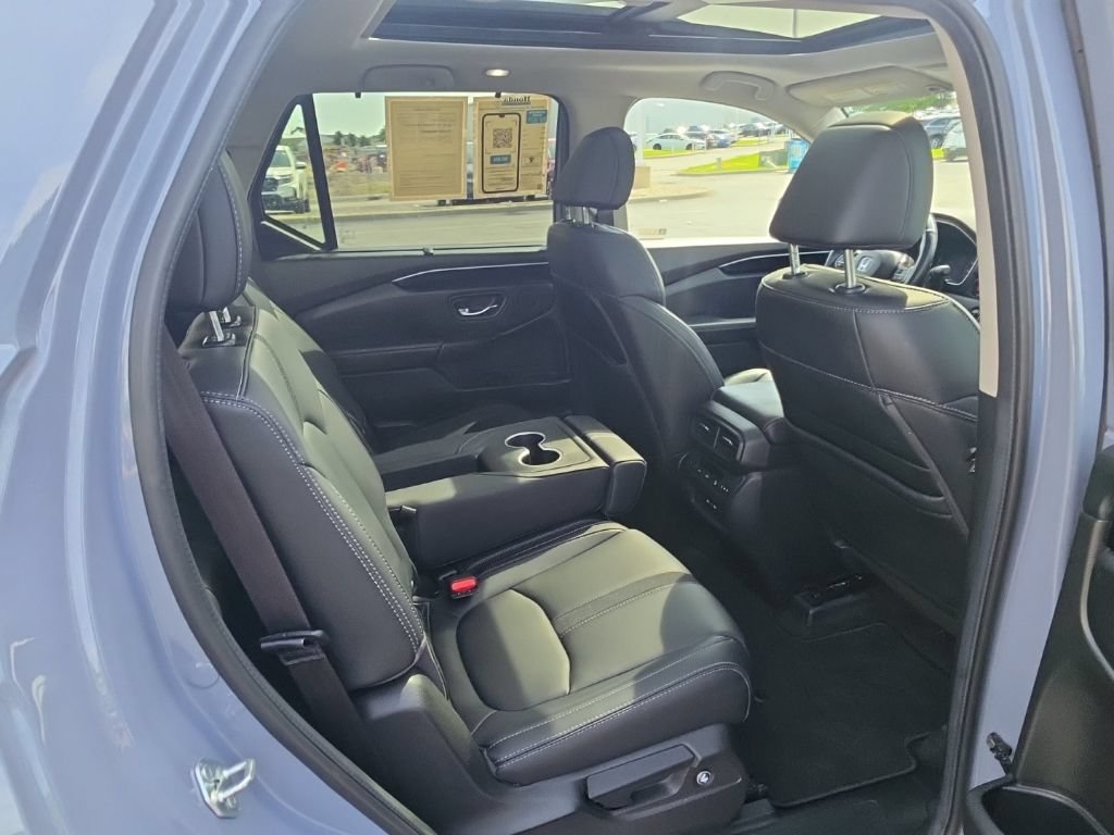 Used 2024 Honda Pilot Touring image 33