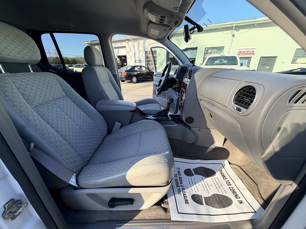 Used 2005 GMC Envoy XUV SLE w/ Sle Preferred Equipment Group AWD/4WD image 32