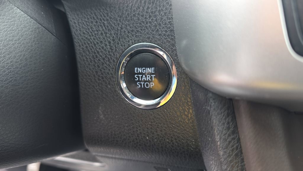 Used 2019 Toyota Highlander Limited Platinum image 23