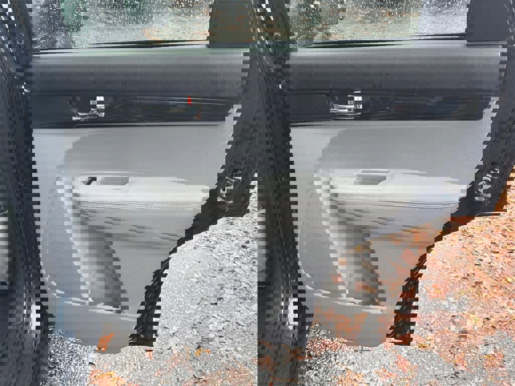 Used 2013 Kia Sorento LX w/ Value Pkg image 15