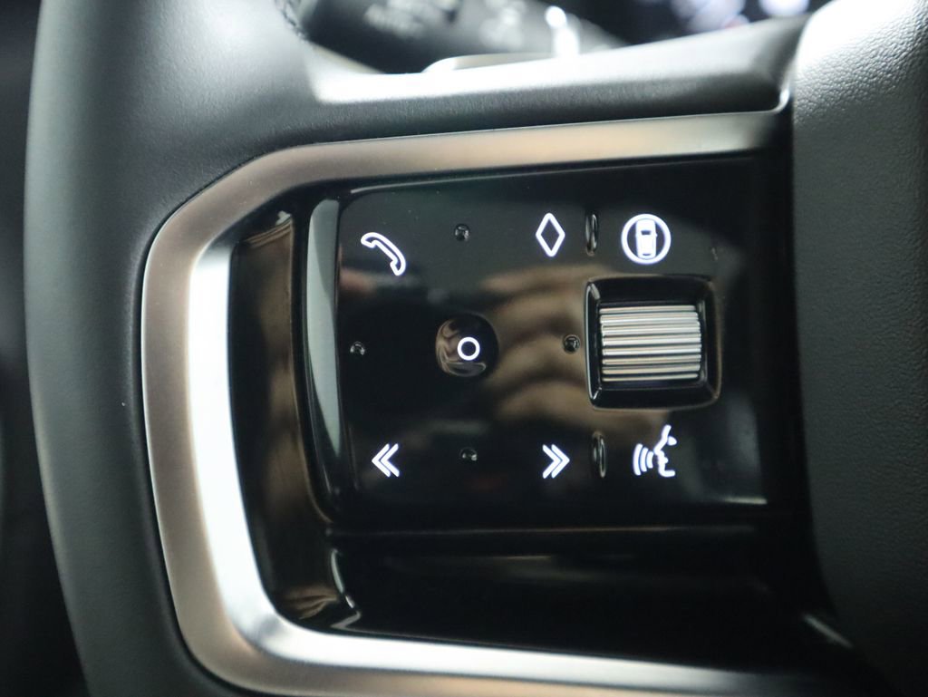 Certified 2024 Land Rover Discovery Sport Dynamic SE image 11