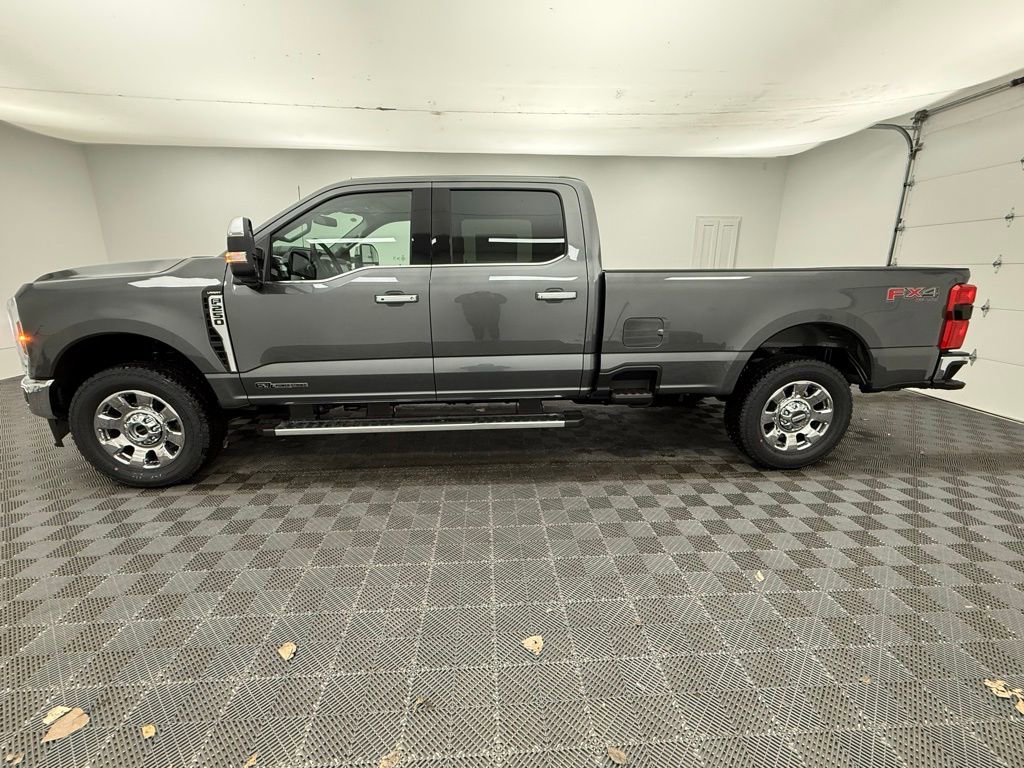 New 2026 Ford F250 Lariat w/ Chrome Package image 12