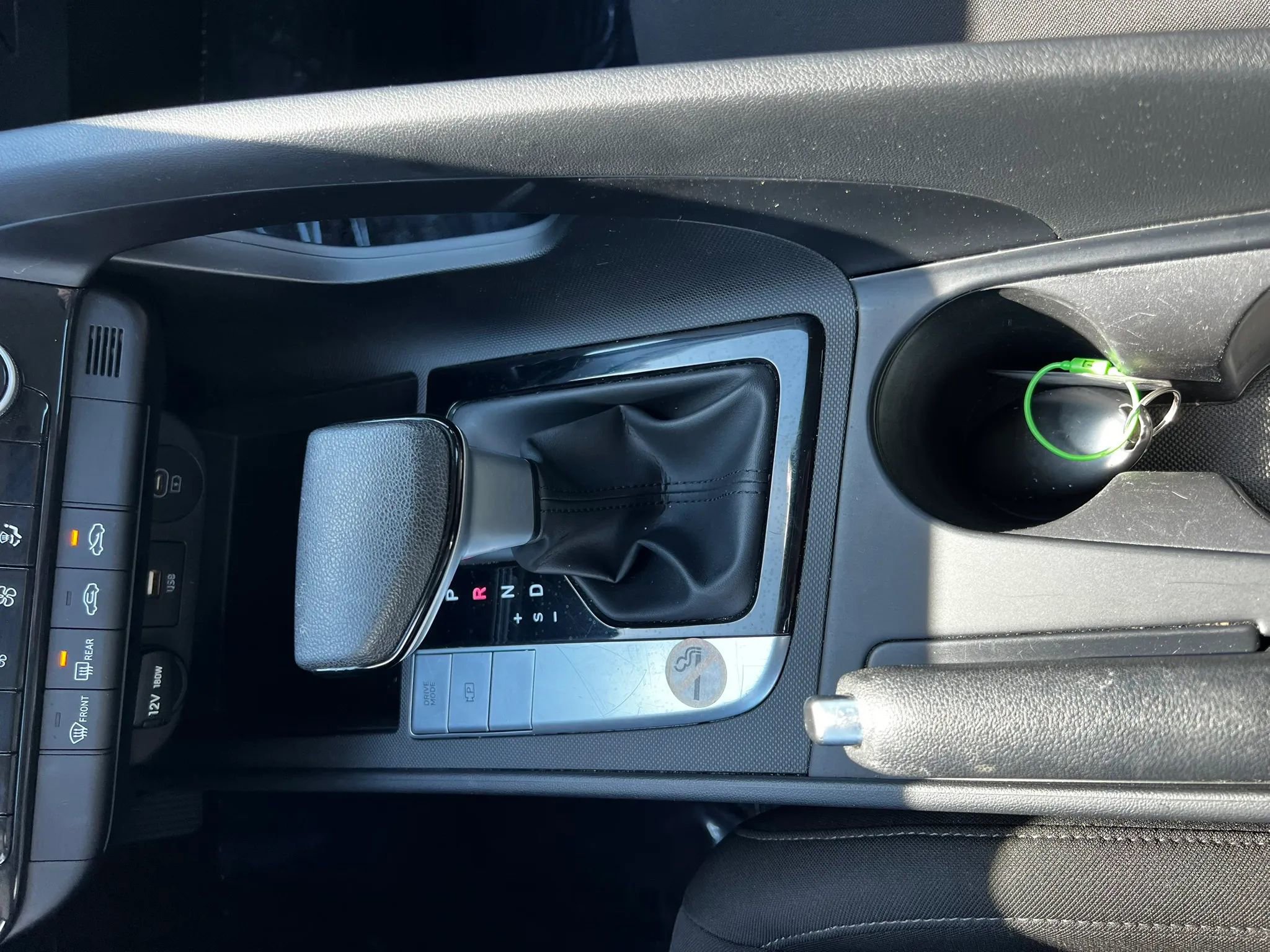 Used 2024 Hyundai Elantra SEL image 26