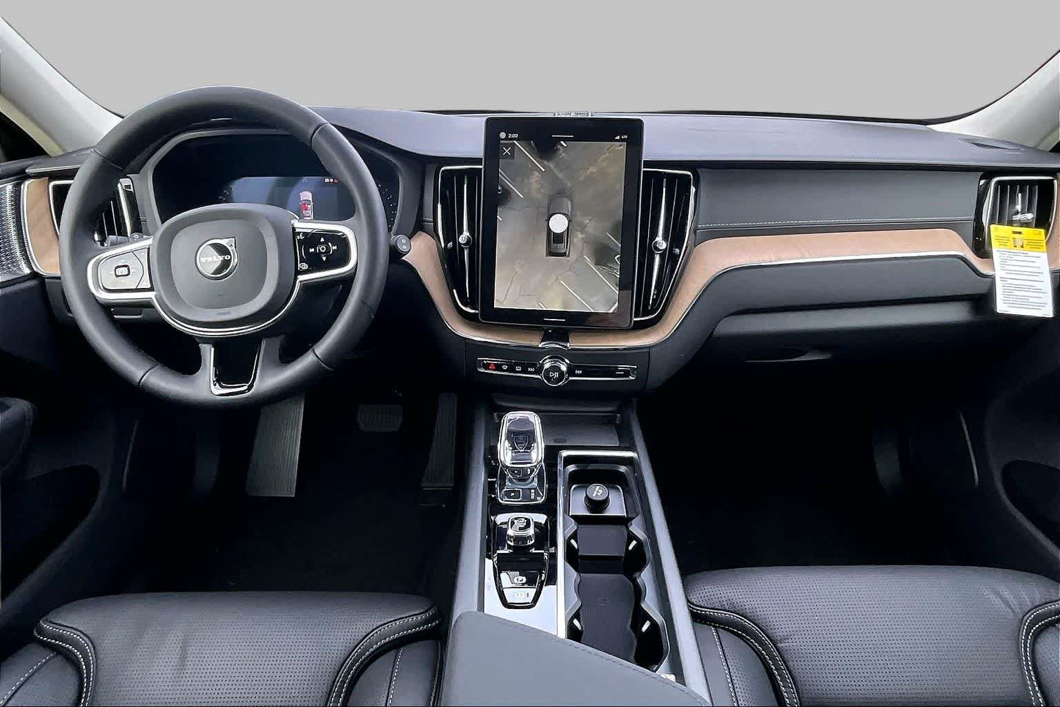 New 2026 Volvo XC60 B5 Ultra w/ Protection Package Premier AWD/4WD image 7