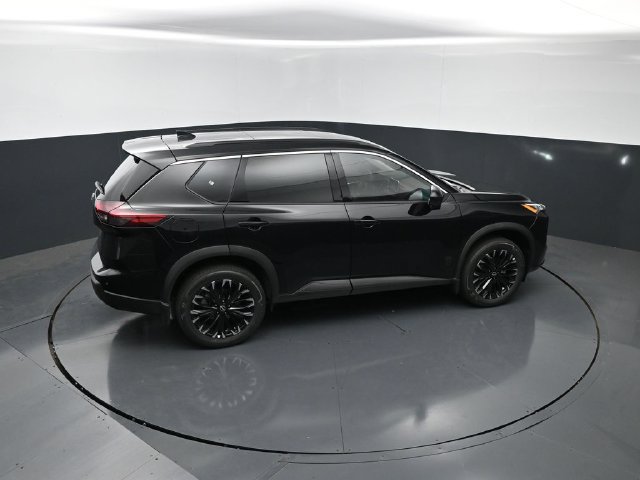 New 2026 Nissan Rogue Dark Armor FWD image 23