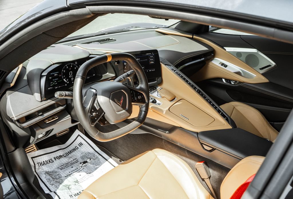 Used 2020 Chevrolet Corvette Stingray Preferred Cpe w/ 2LT Preferred Equipment Group RWD image 8