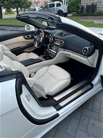 Used 2013 Mercedes-Benz SL 550 image 18