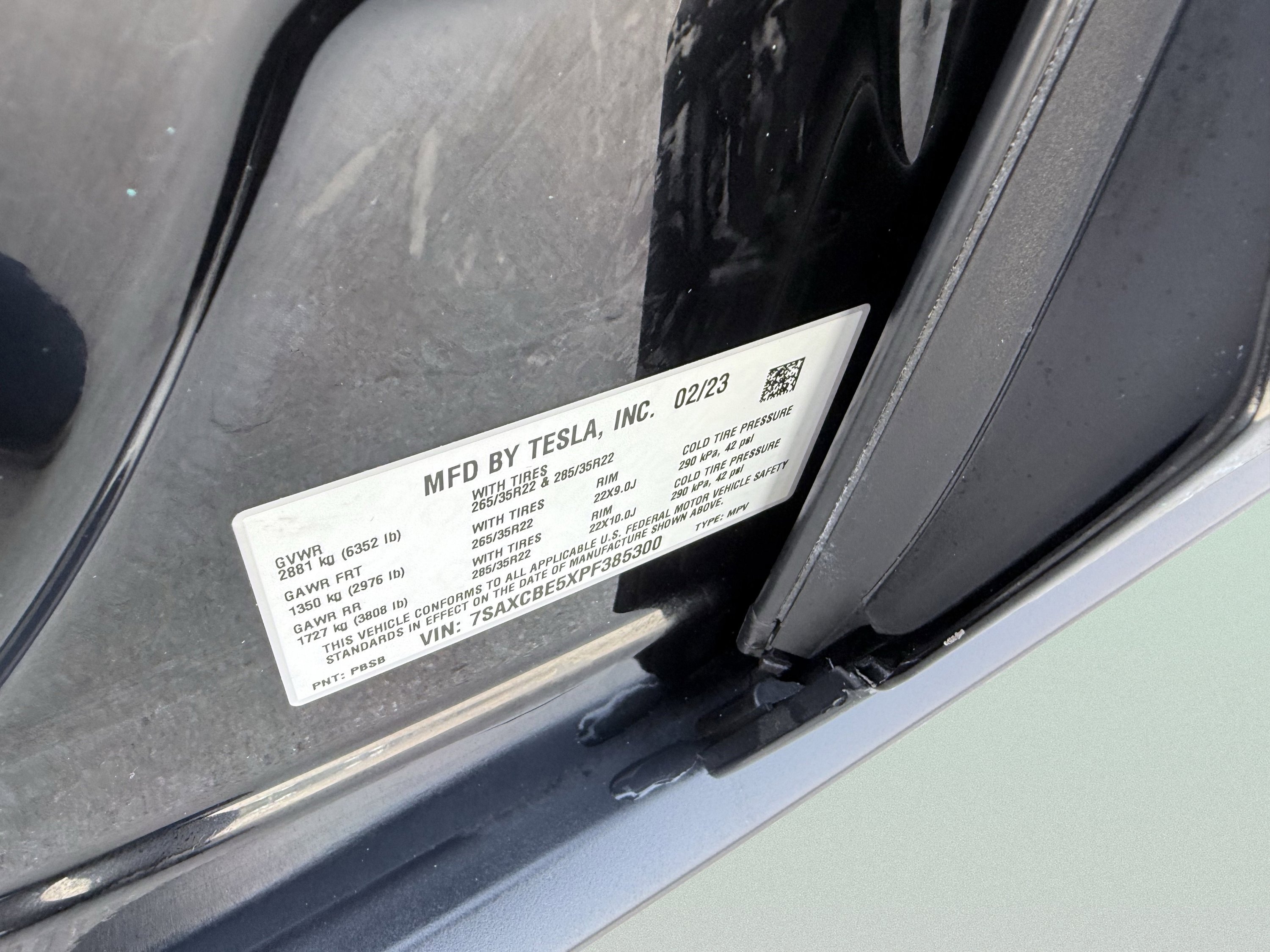 Used 2023 Tesla Model X image 25