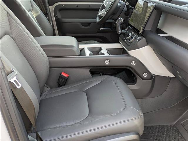 New 2026 Land Rover Defender 130 S AWD/4WD image 18