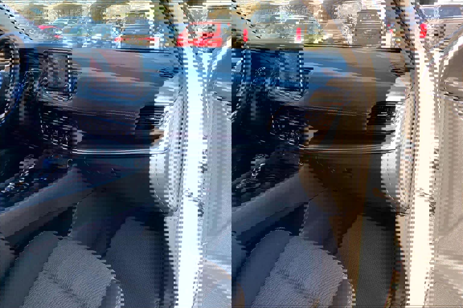 Used 2024 Nissan Rogue SV image 18