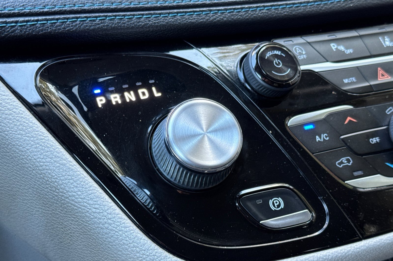 Used 2021 Chrysler Pacifica Touring image 21