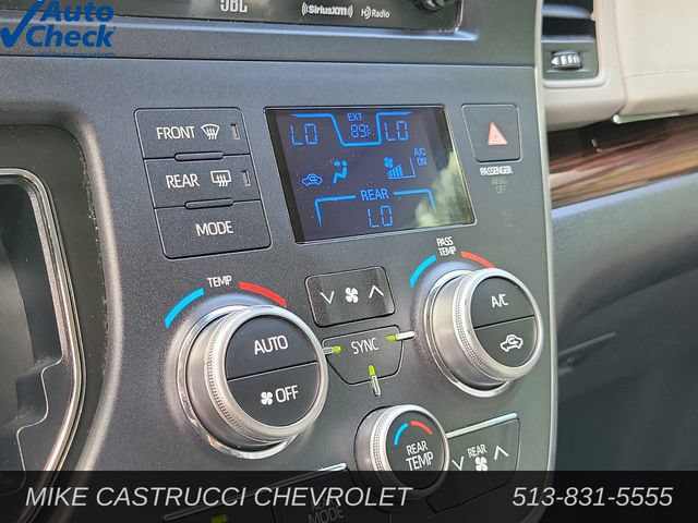 Used 2019 Toyota Sienna Limited Premium AWD/4WD image 17
