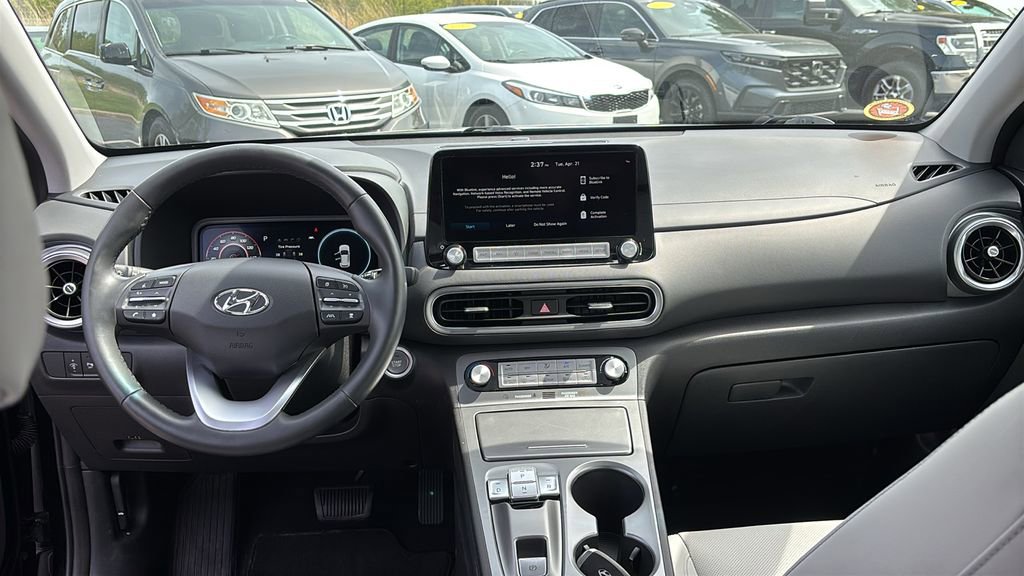 Used 2023 Hyundai Kona Limited w/ Cargo Package FWD image 12